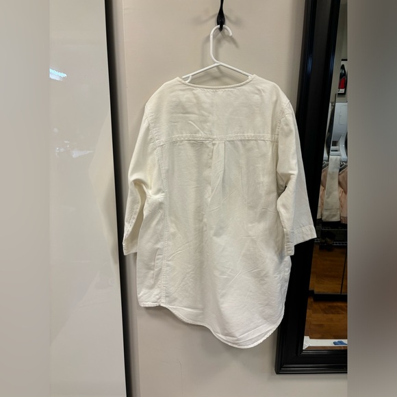 Chemise col rond avec bouton à l’avant - Picture 6 of 7